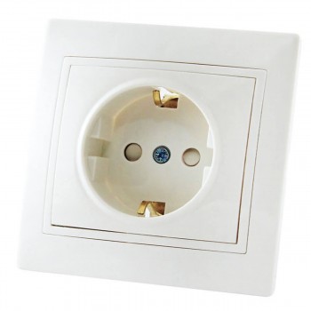 rozetka-belaja-tdm-2p-z-16a-250v-s-zashhitnymi-shtorkami-tajjmyr-sq1814-0016